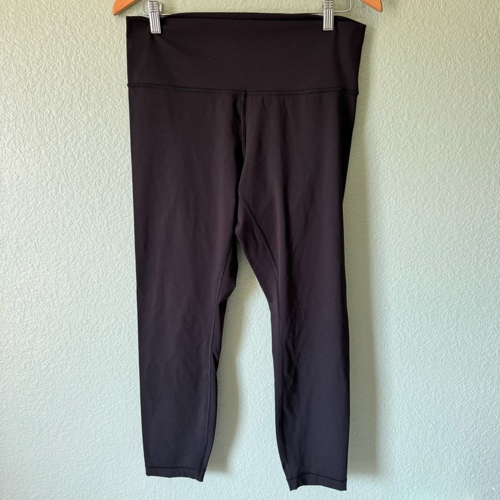 Lululemon Wunder Under sz 12